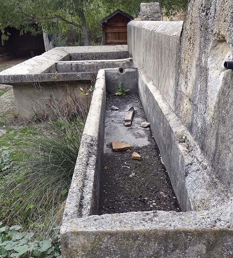 P24 273 Muraille Finestras 04