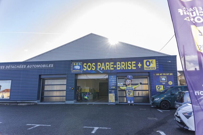 P16 278 SOS Pare brise 01