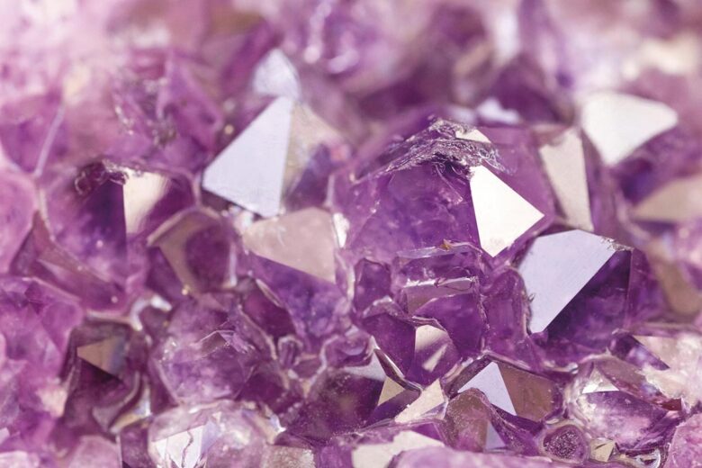 P12 290 MINERALOGIE 02