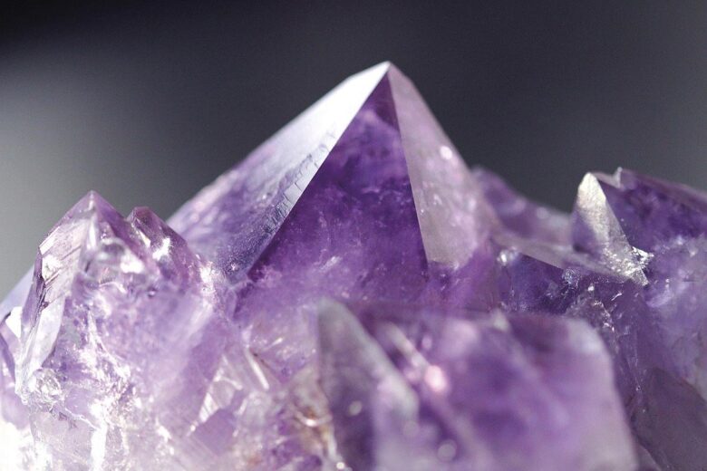 P12 290 MINERALOGIE 03