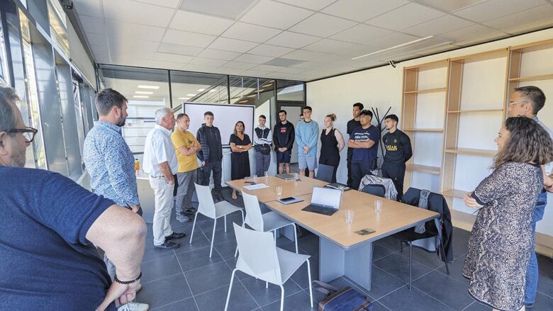 P08 291 ACADEMIE INDUSTRIELLE 03