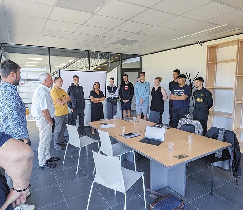 P08 291 ACADEMIE INDUSTRIELLE 03