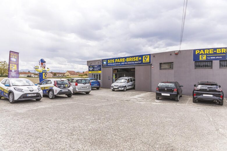 P16 301 SOS PARE BRISE 04