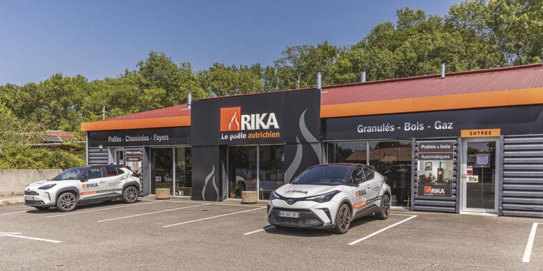 P18 307 RIKA 02