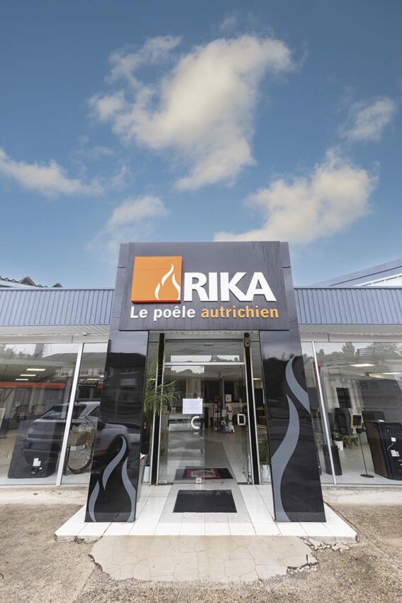 P16 328 RIKA 06
