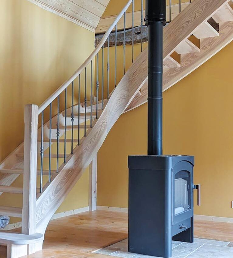P21 326 AL ESCALIER 01