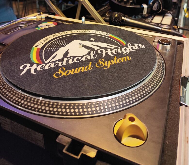 P8 329 REGGAE 01