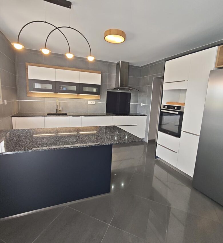 P16 335 M CONCEPT 09