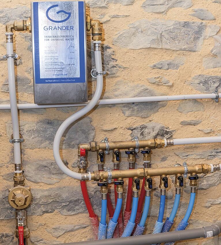 P16 338 EAURIGINES 06