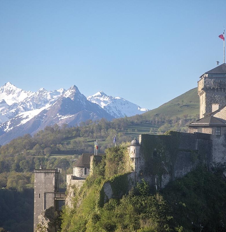 P47 345 OT LOURDES 01